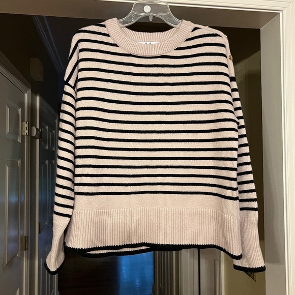 NWOT Women's Magaschoni Black Tan Stripe Pullover Crew Neck Sweater LARGE - Picture 1 of 4
